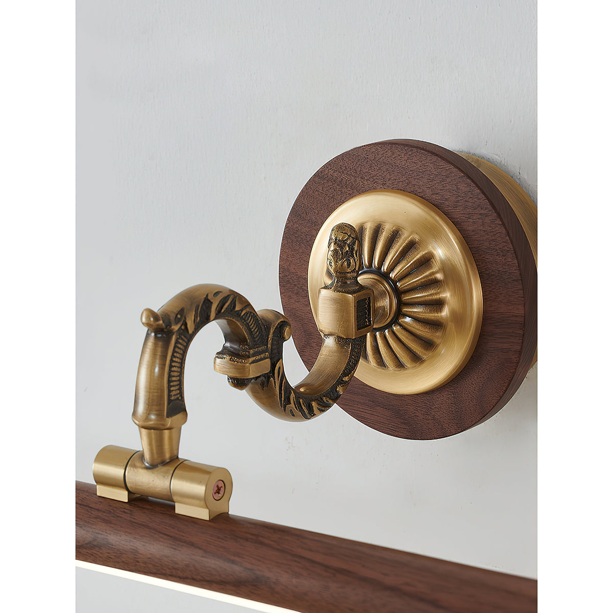 Nevia Adjustable Picture Indoor Wall Light