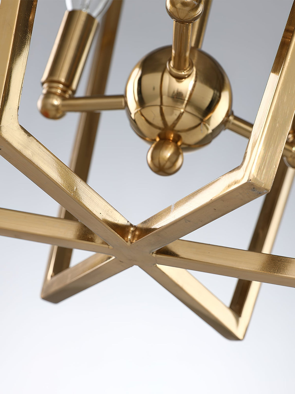 Elthaaris Pendant Light