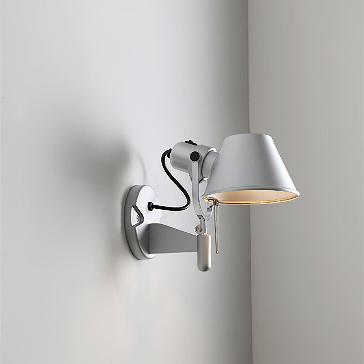Nyliraris Unique Vintage Industrial Wall Lamp