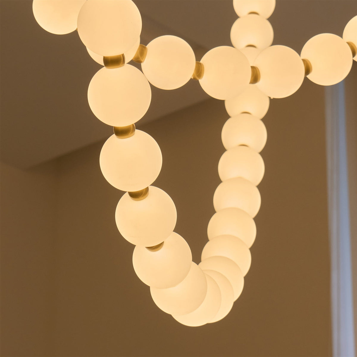 Liorenena Chandelier