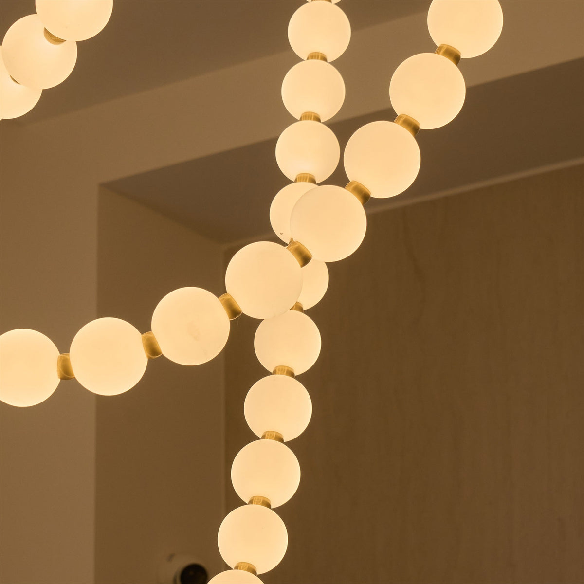 Liorenena Chandelier