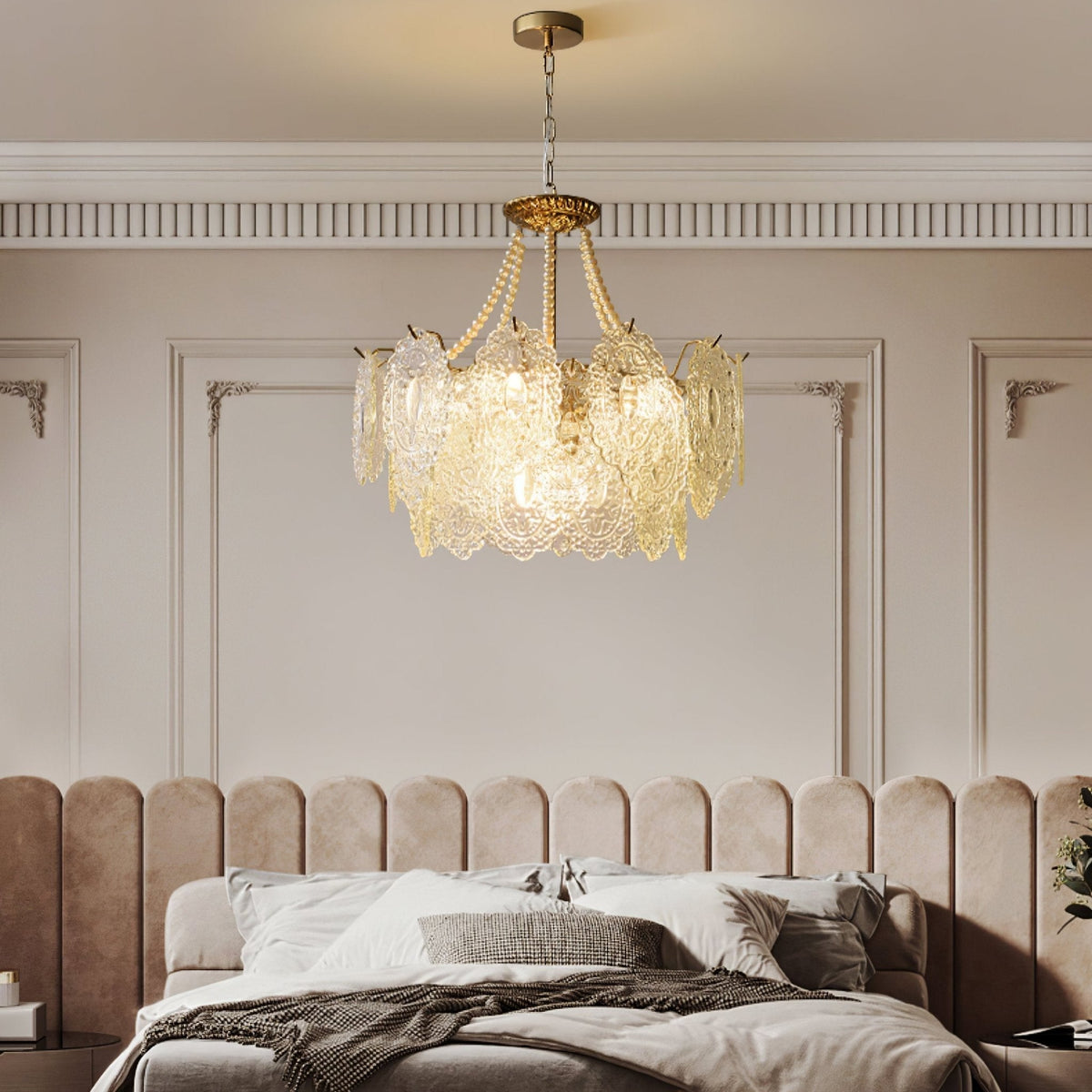 Eirivaine Glass Chandelier