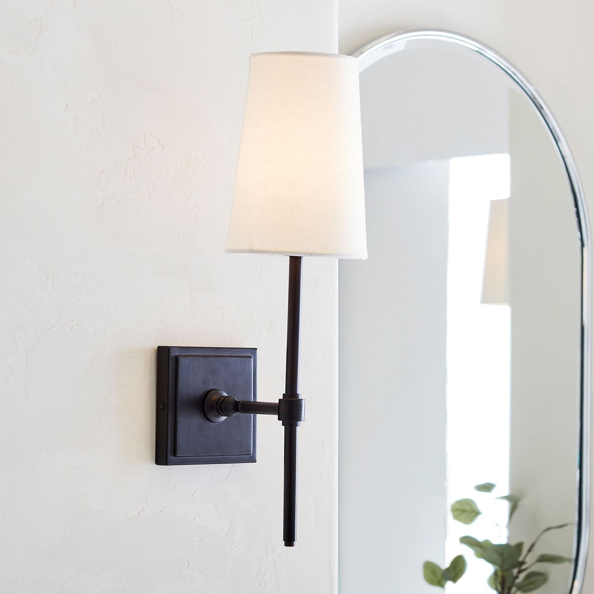 Vicarara Vintage Industrial Brass Fabric Wall Lamp