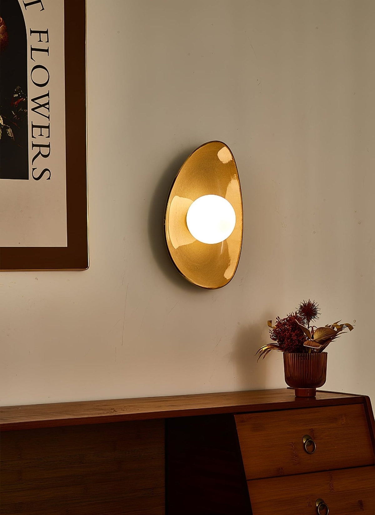 Ertalila Elegance Pebble Disc Ceramics Wall Light