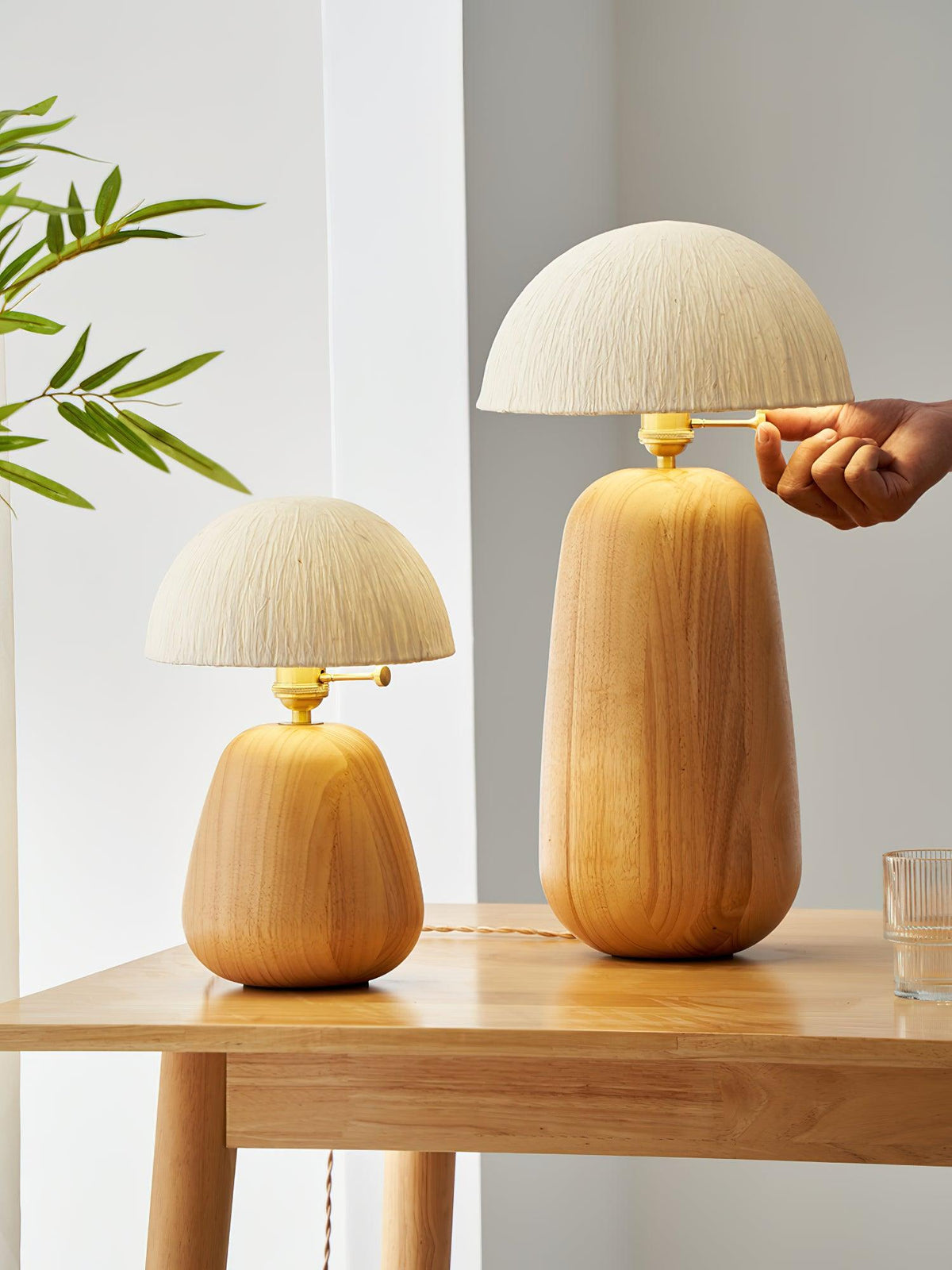 Elugan Organic Wood Table Lamp