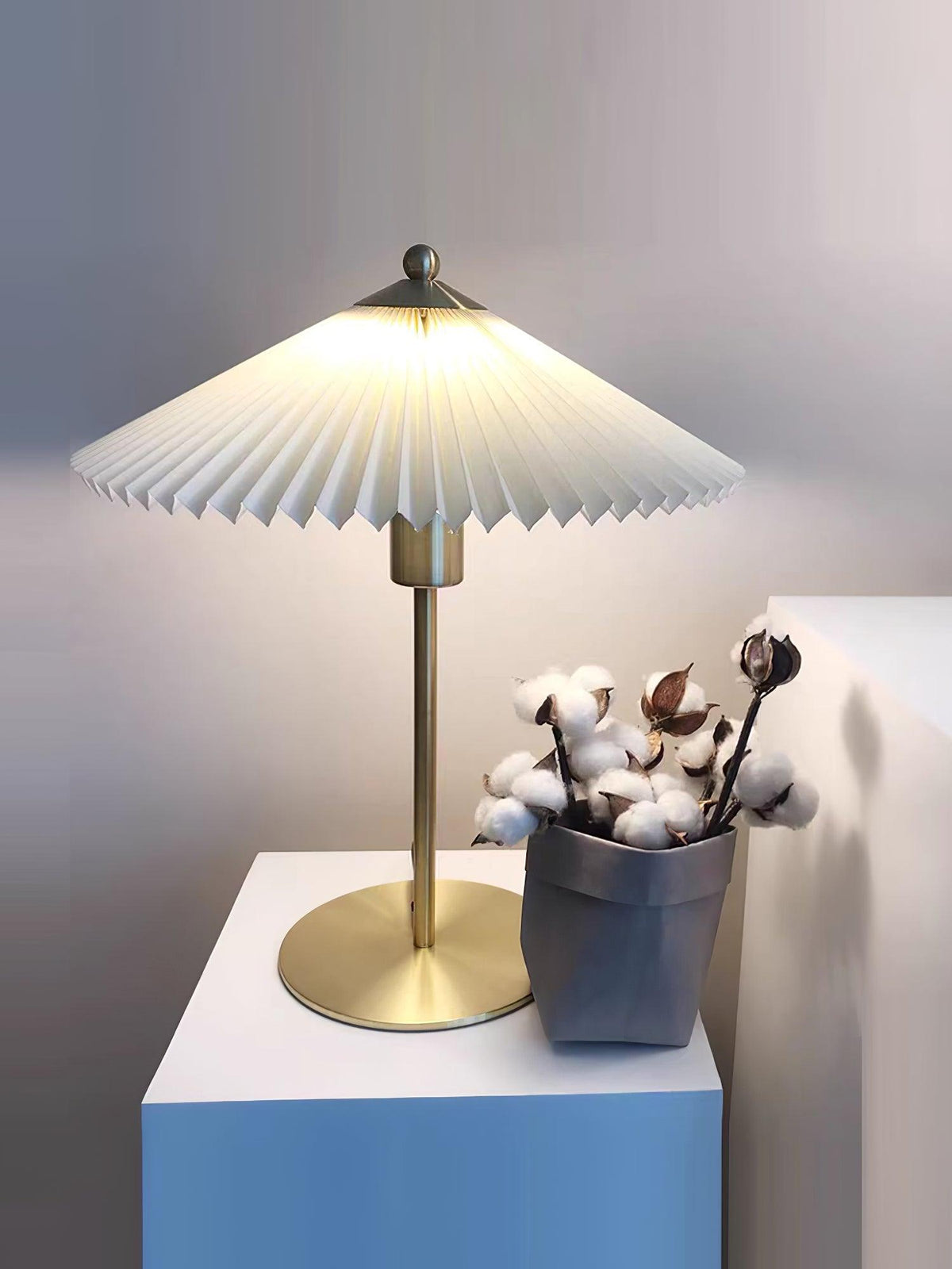 Camirir Pleated Umbrella Table Lamp