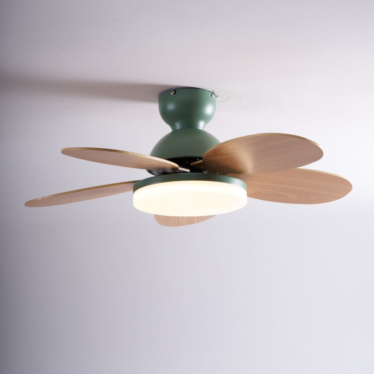 Hoda Wood Ceiling Fan Light