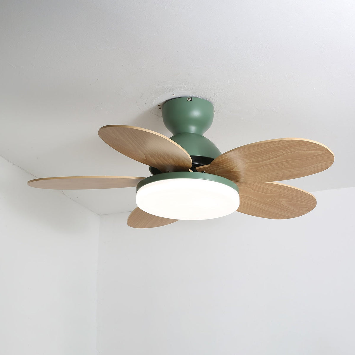 Hoda Wood Ceiling Fan Light