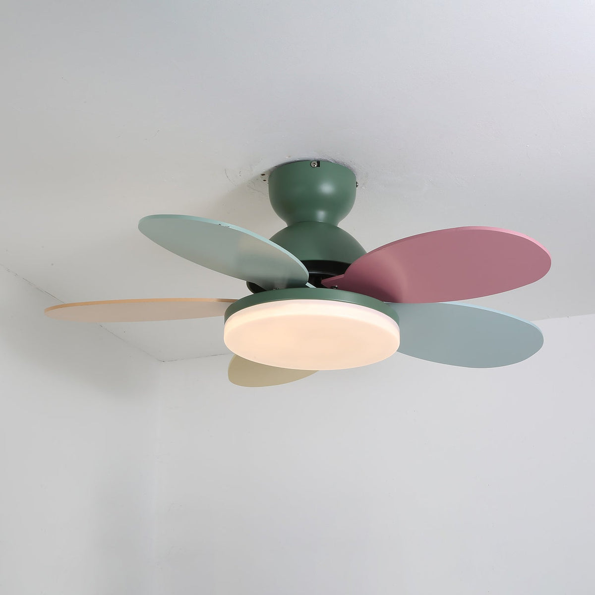 Hoda Wood Ceiling Fan Light