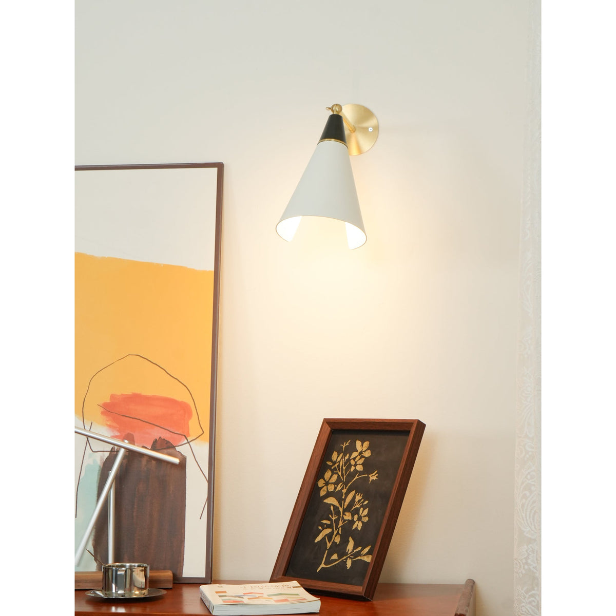 Miraenne Wall Lamp
