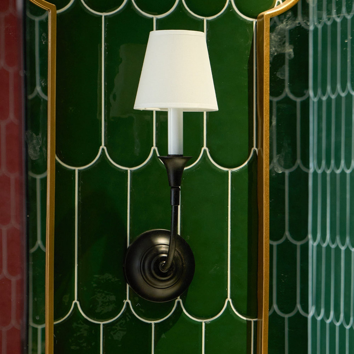Silva Vintage Wall Lamp Fabric  Black/White/Brass  Arm