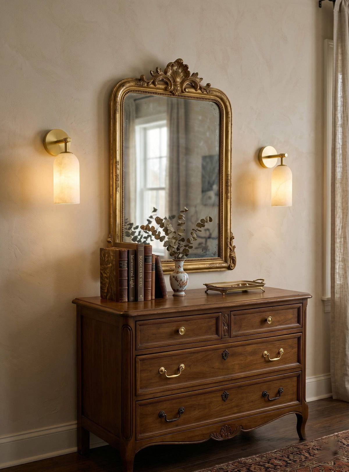 Zowen Pillar Alabaster Indoor Wall Light