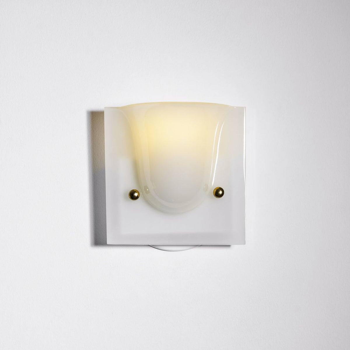 Stoneleigh Color Globe Wall Lamp