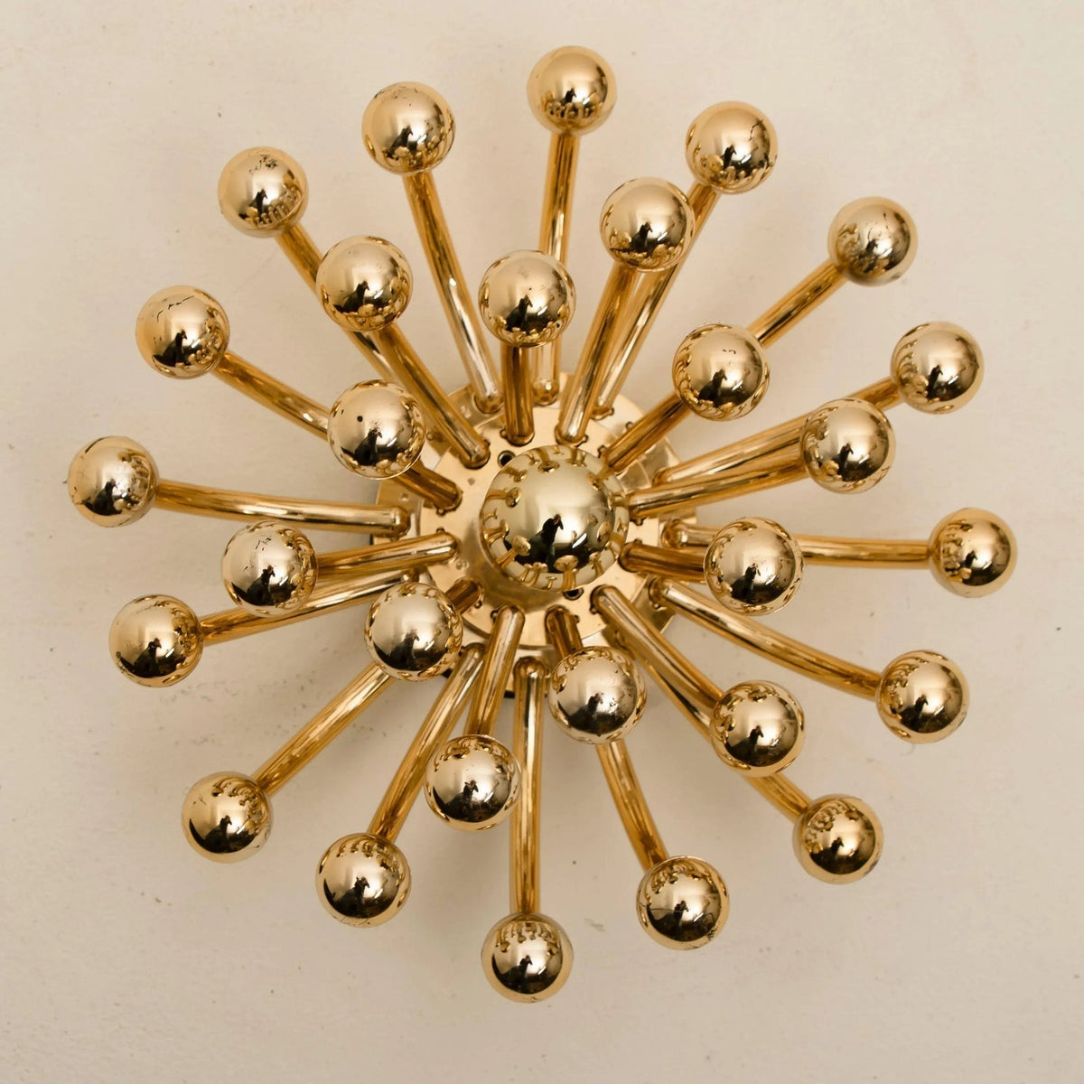 Solaryn Wall Light