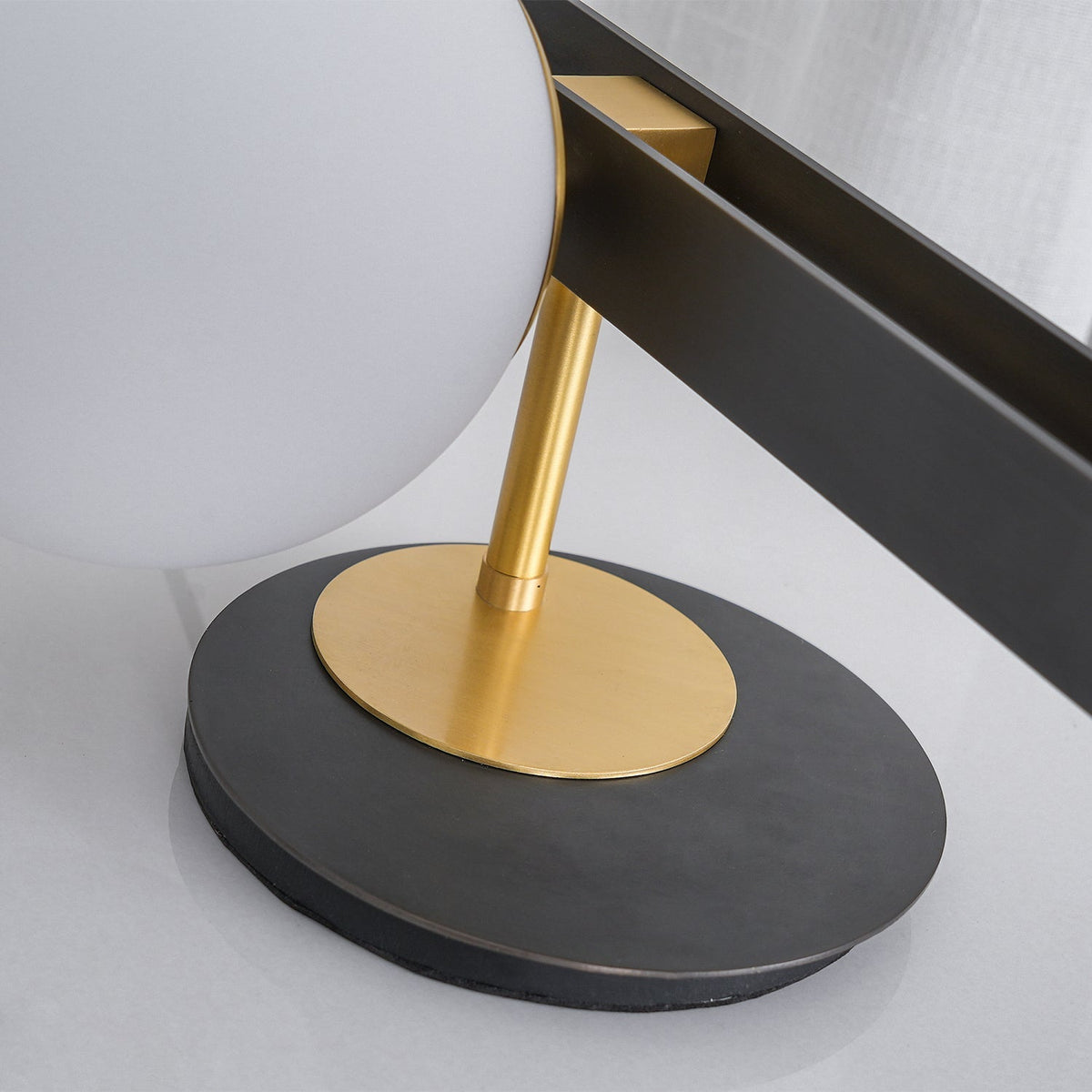 Veloella Contemporary Glass Table Lamp