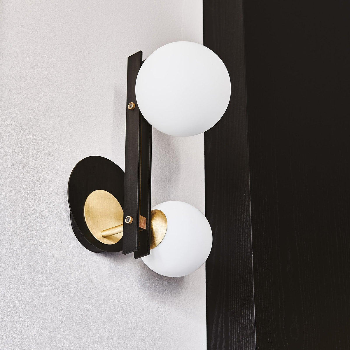 Eiranaria Wall Lamp Planetary Glass