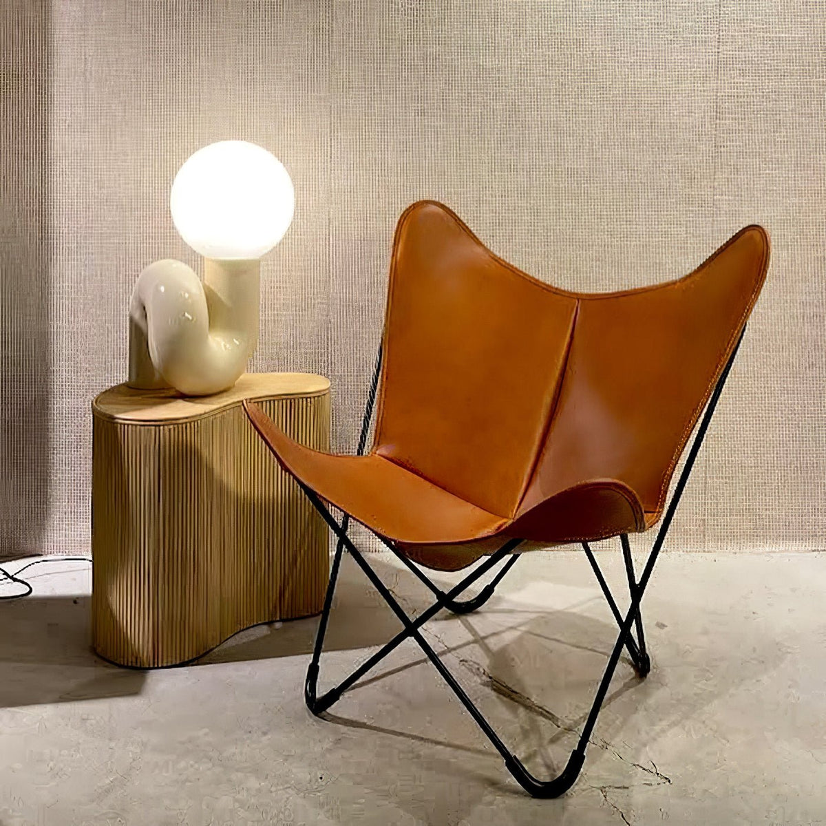 Soreeon Lamp Playful N Shape All White