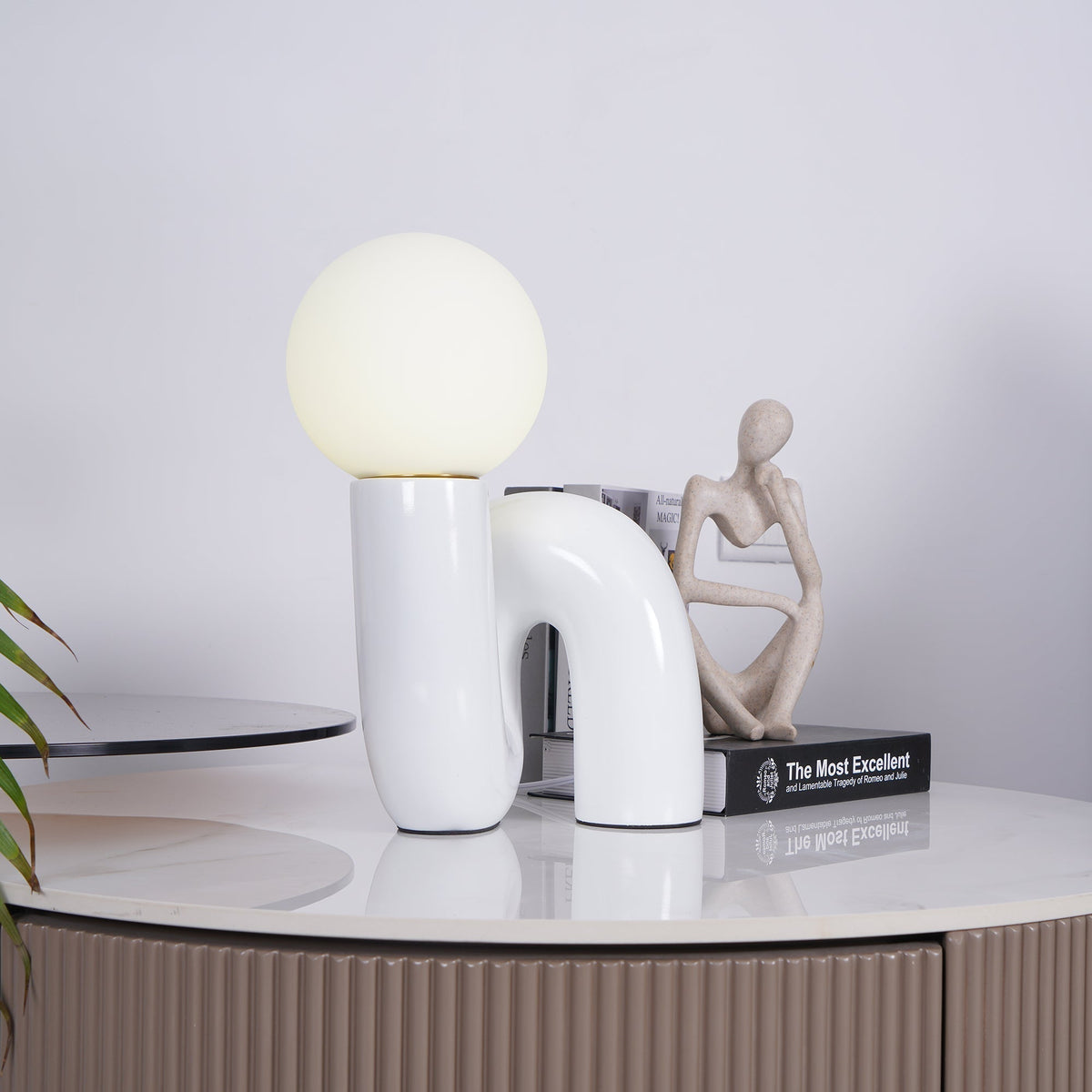 Soreeon Lamp Playful N Shape All White