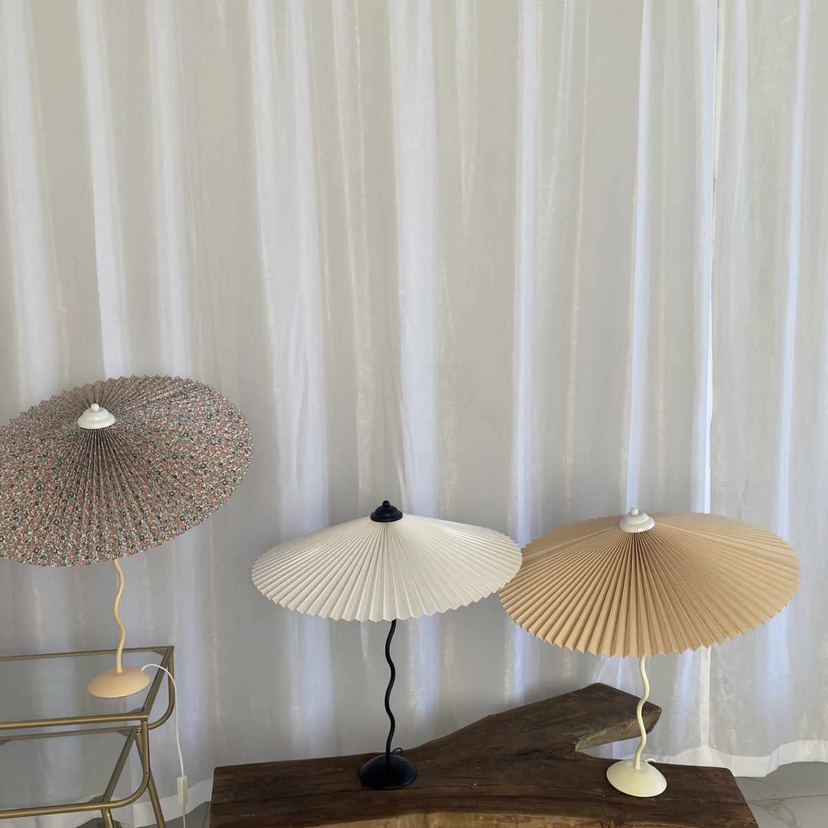 Krenis Fabric Artistic Table Lamp