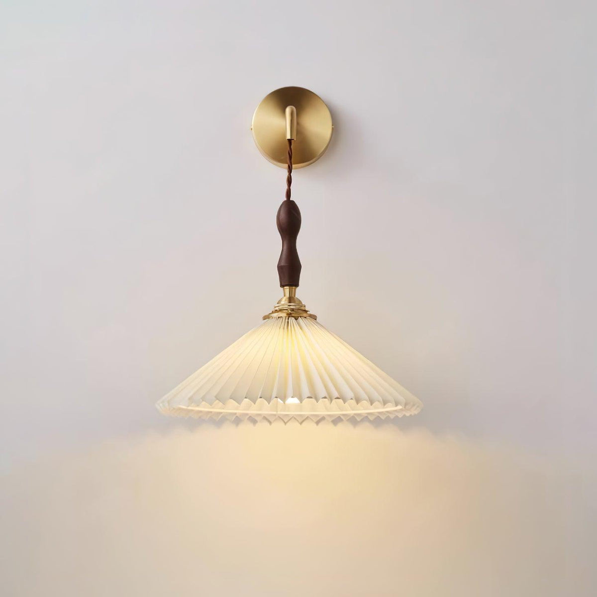 Mordan Premium	Elegance Pleated Walnut Wooden Wall Lamp