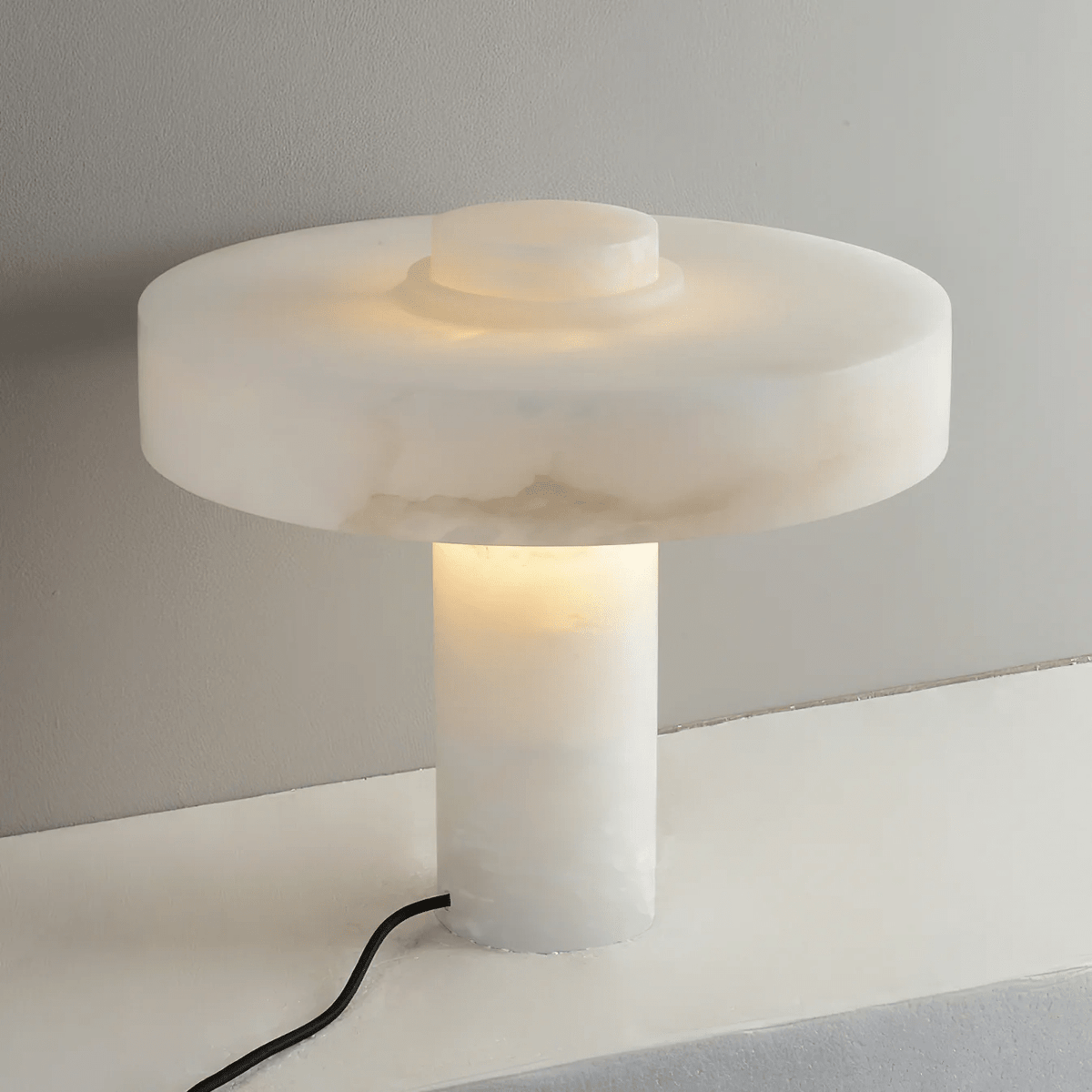 Eirenina Alabaster Table Lamp