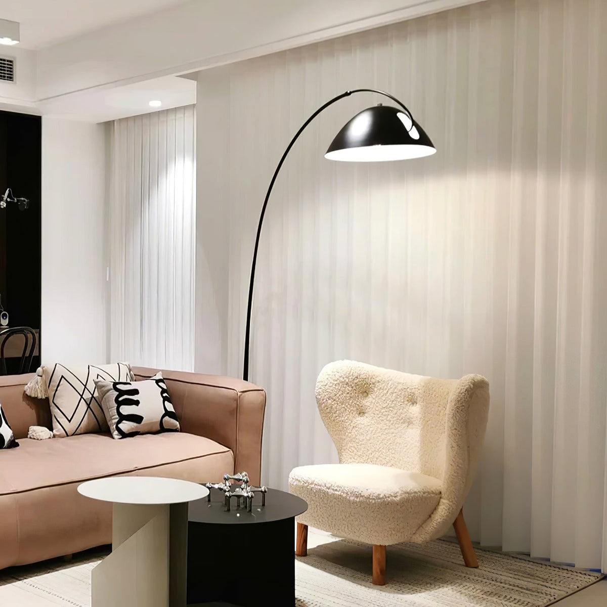 Patricia Modern Floor Lamp