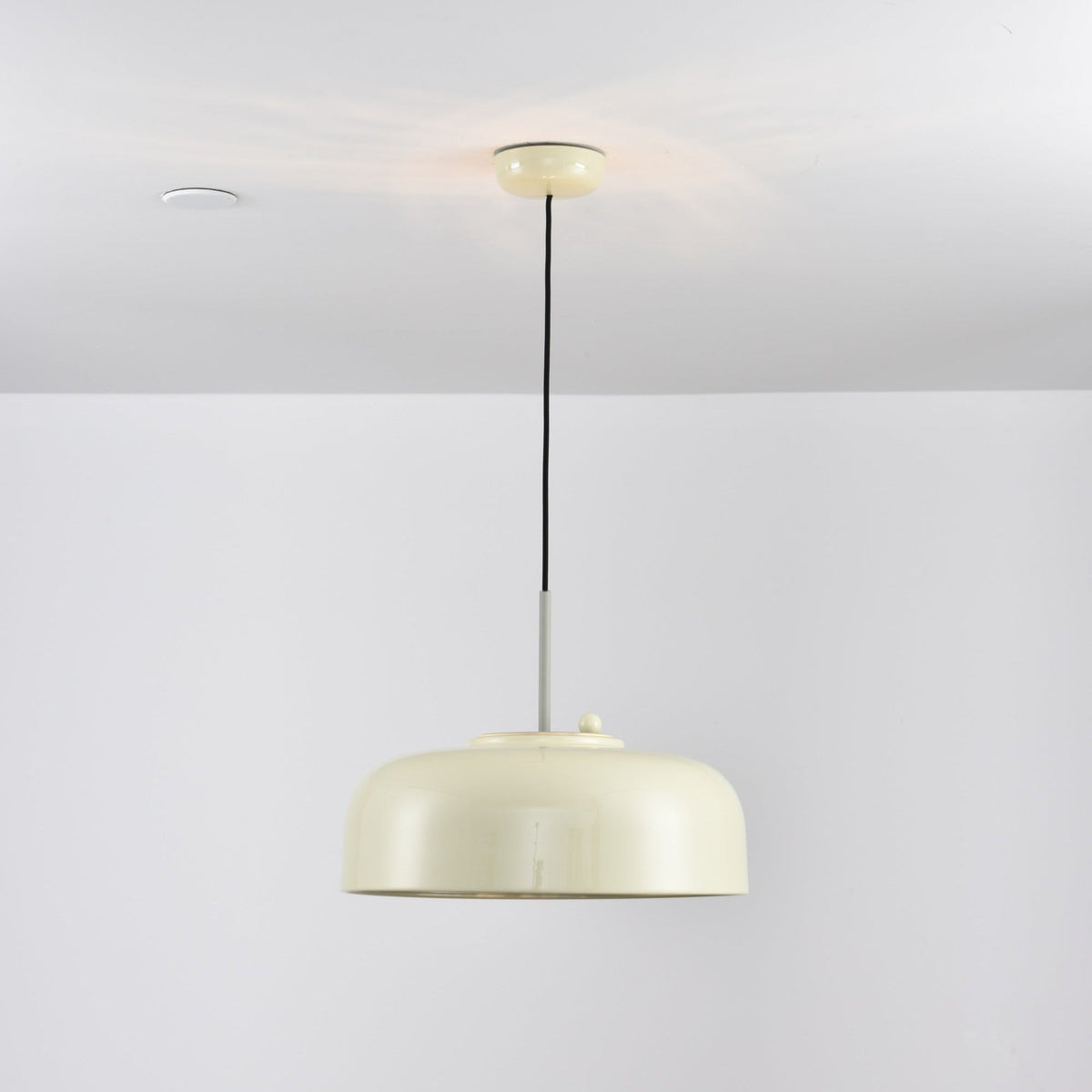 Wolvin Modern Minimalist Podgy Pendant Light