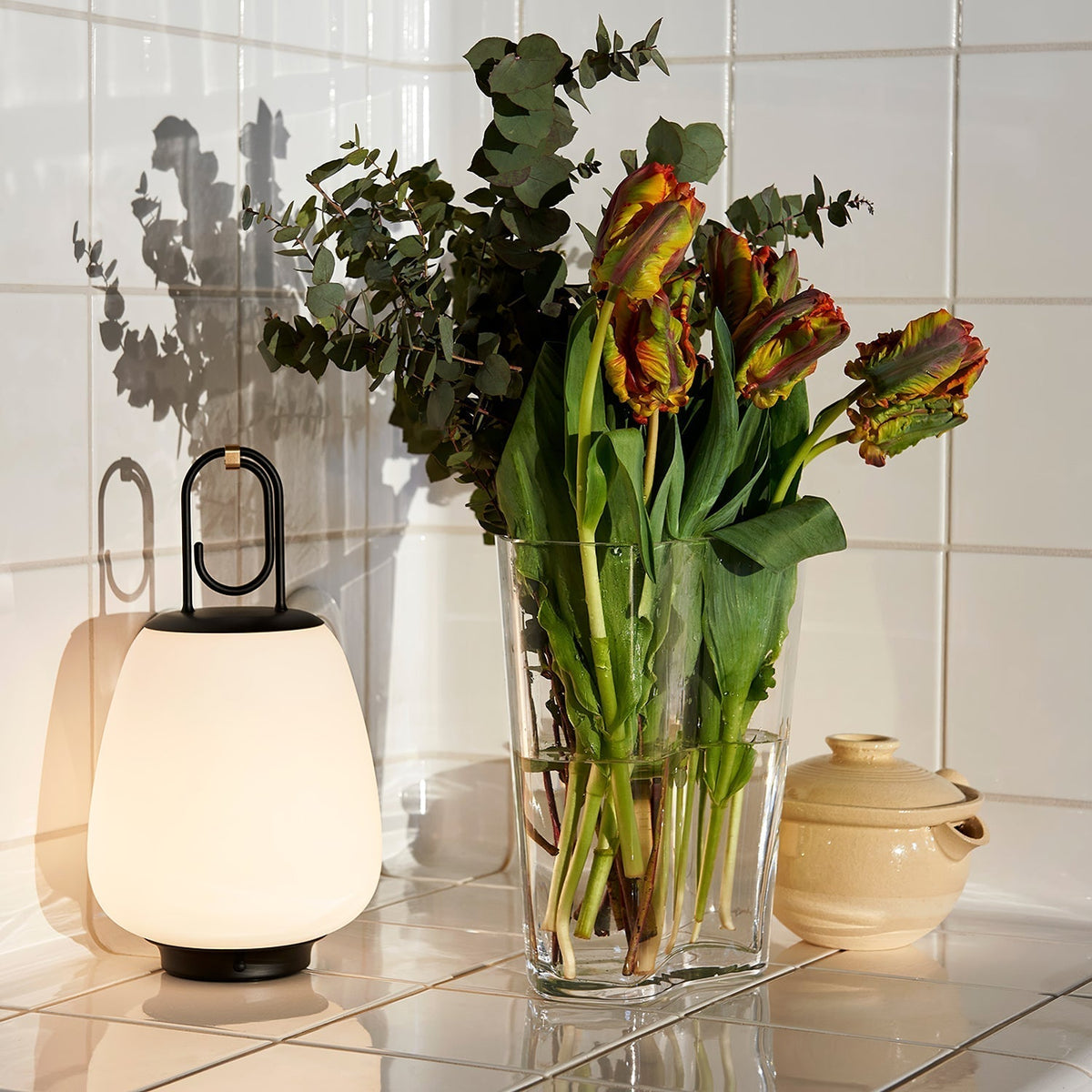 Olloril Contemporary Glass Table Lamp