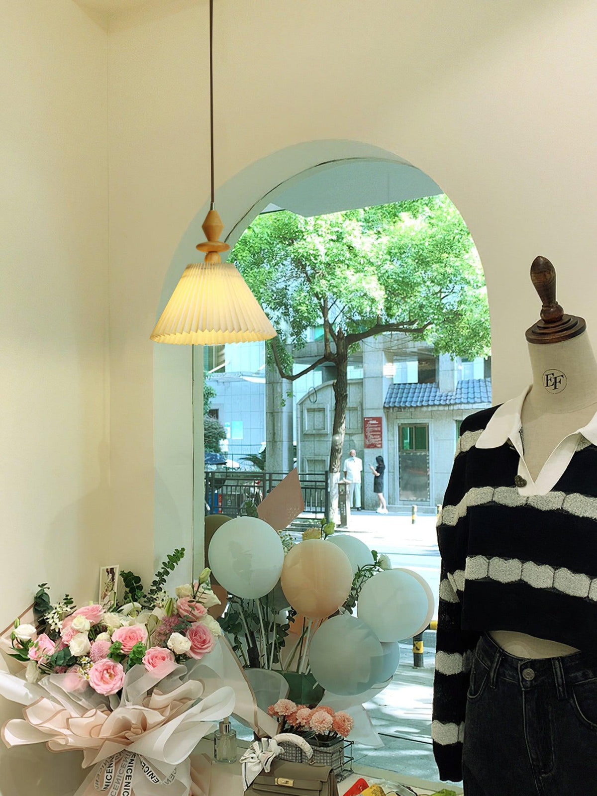 Aldanelia Wood Pendant Light