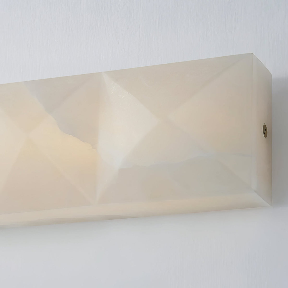 Nivanine Modern Alabaster Wall Light