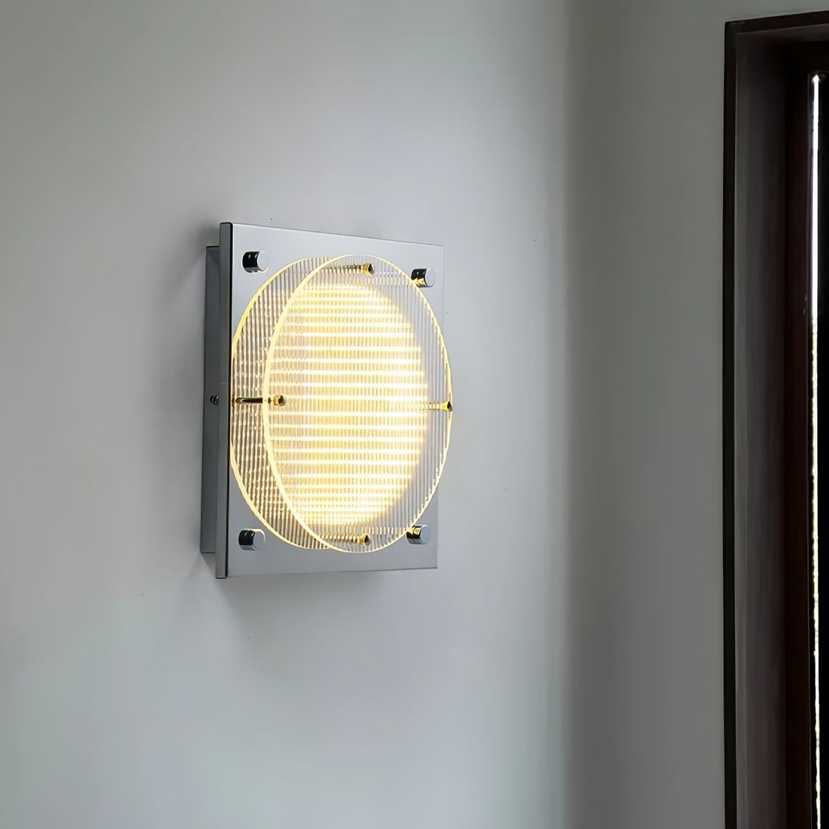 Isolora Nordic Art Shield Sconce Wall lamp