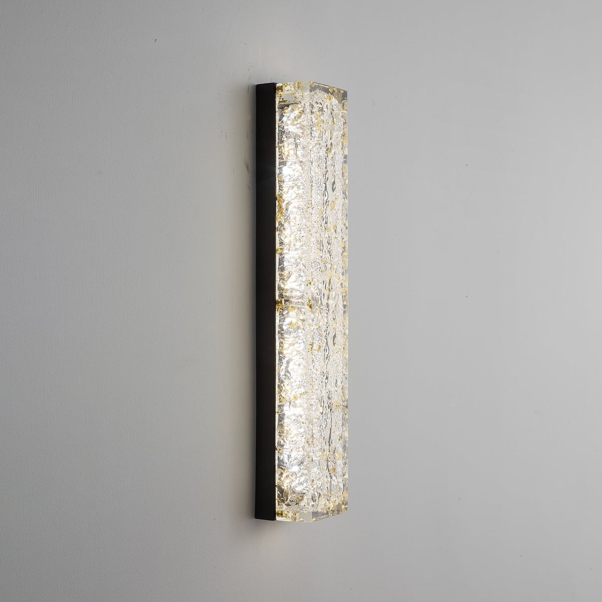 Mavi Prismatic Rectangle Resin Wall Lamp