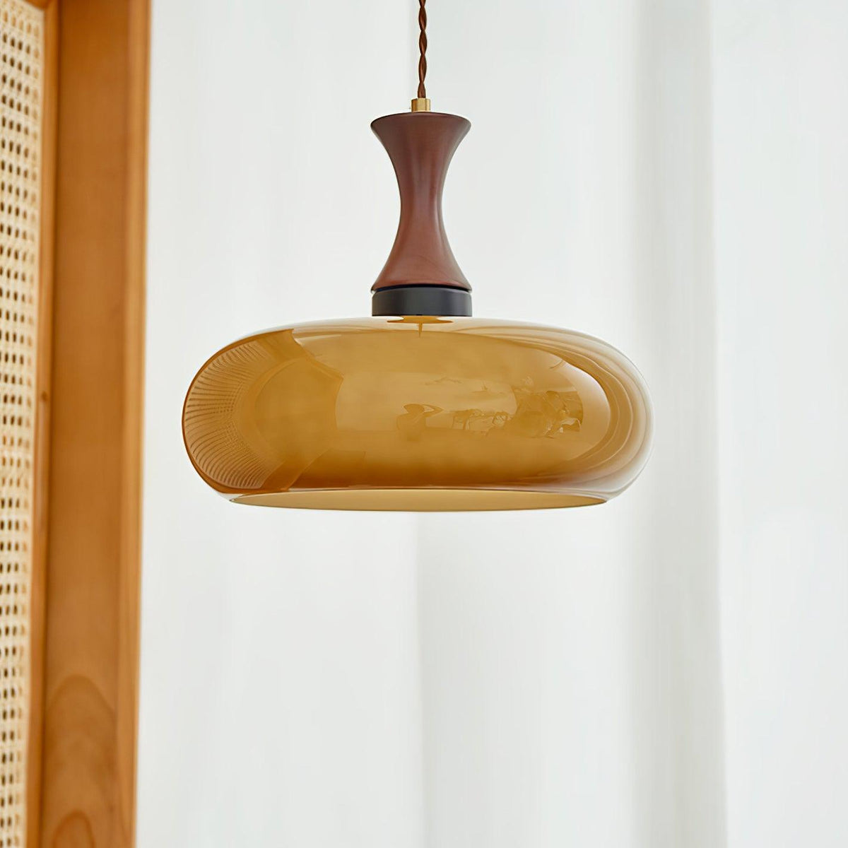 Cadenza Wood Retro Pendant Lamp
