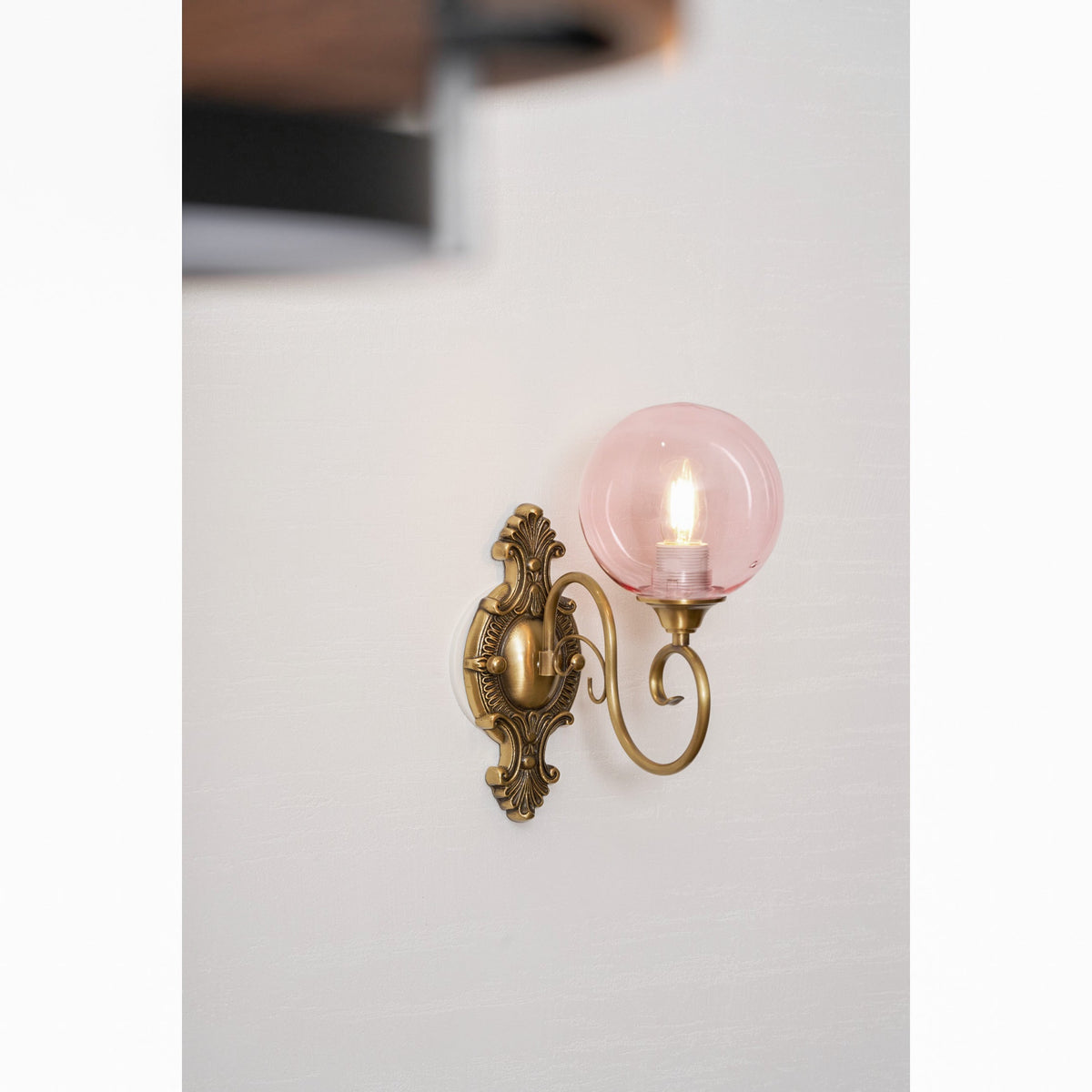 Lavinia Wall Lamp