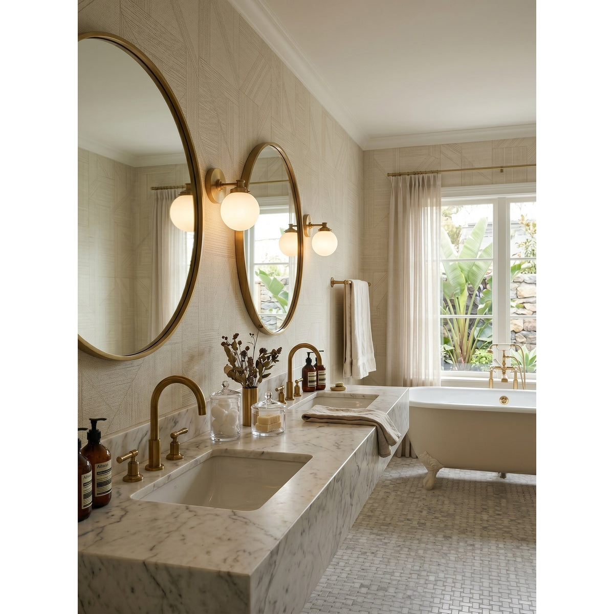 Wauma Glass Ball Indoor Wall Light
