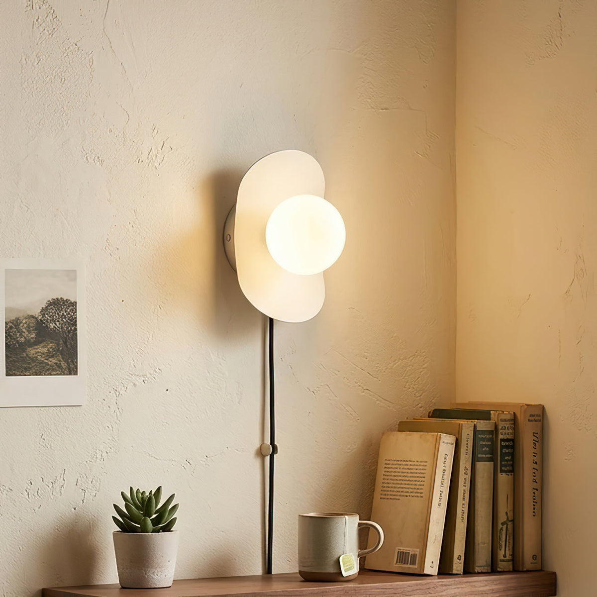 Veliielle Wall Lamp