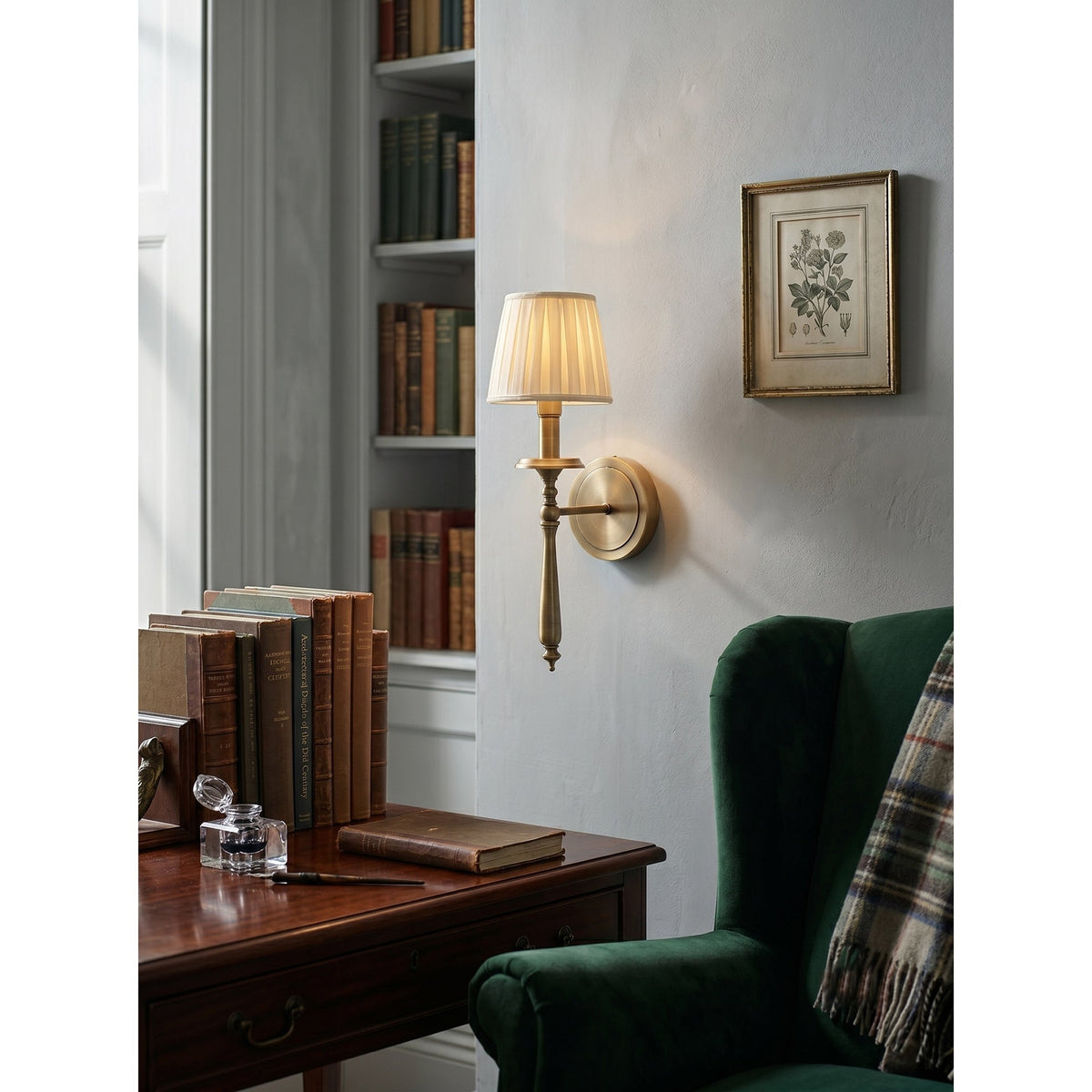 Buima Brass Indoor Wall Light