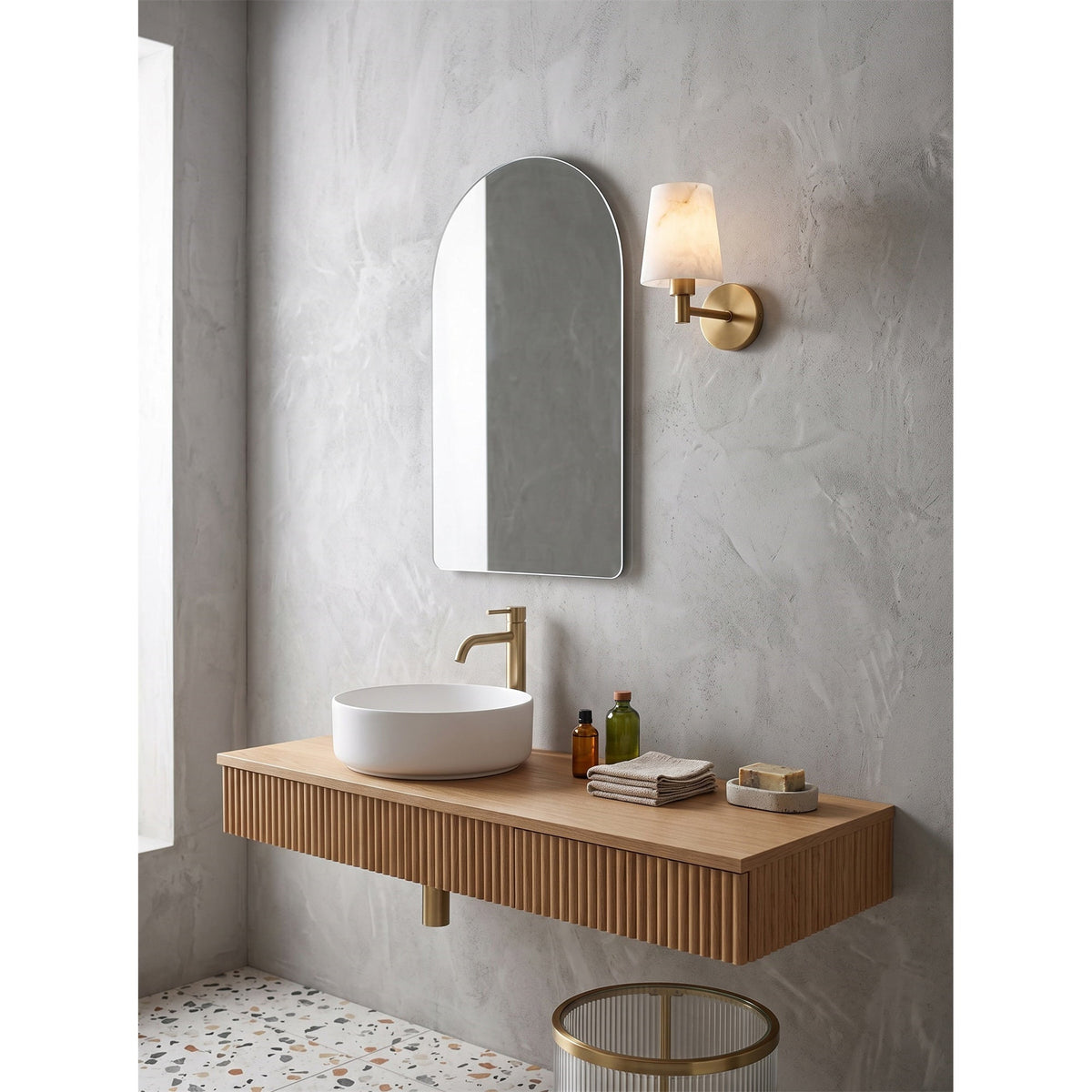 Reninise Wall Light