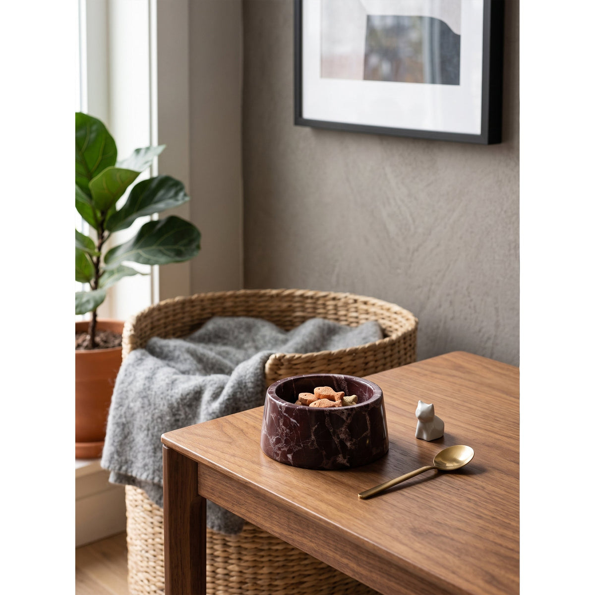 Corvenwick Marble Pet Bowl
