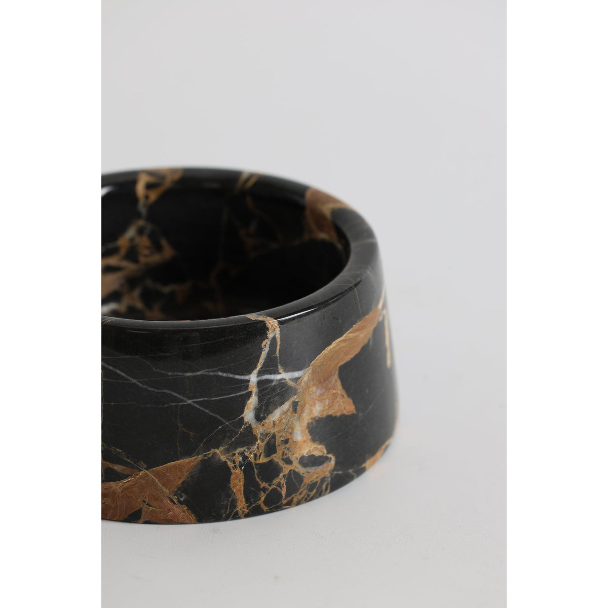 Corvenwick Marble Pet Bowl