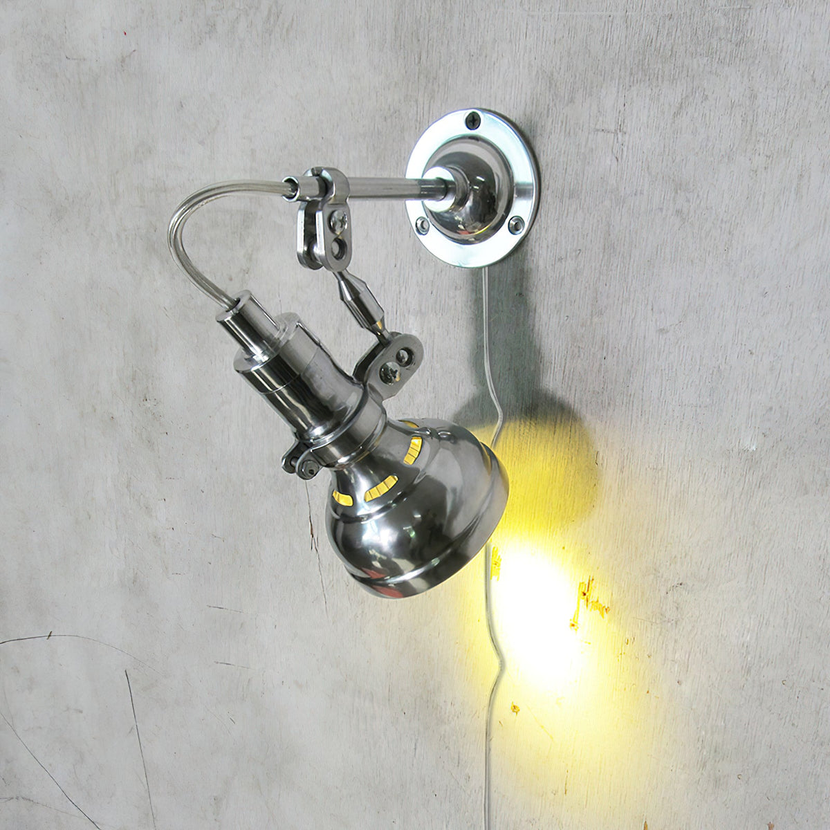 Elaaise Wall Lamp