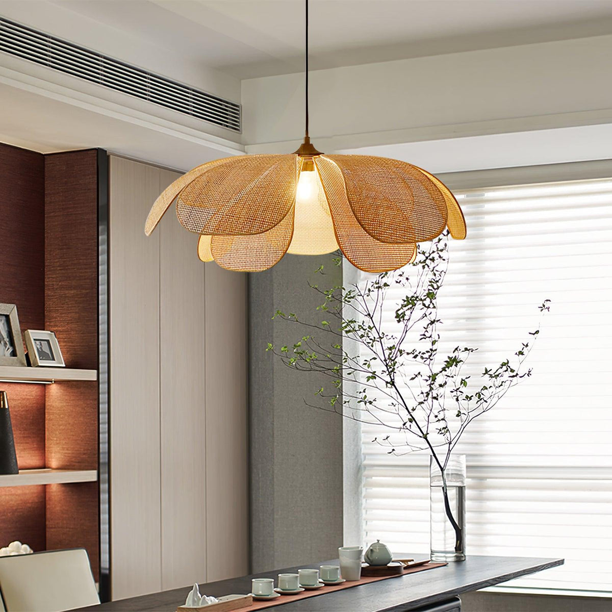 Petaral Rattan Retro Pendant Lamp