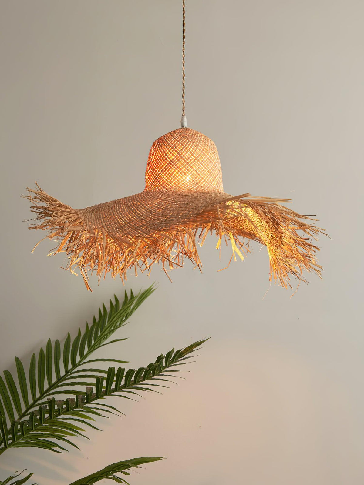 Vocan Rattan Vintage Pendant Light