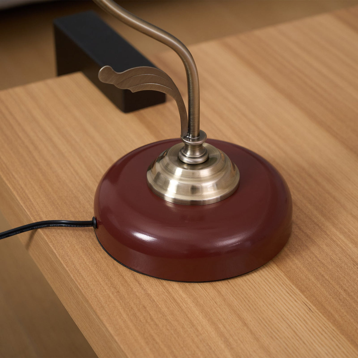 Velivise Retro Flower Table Lamp