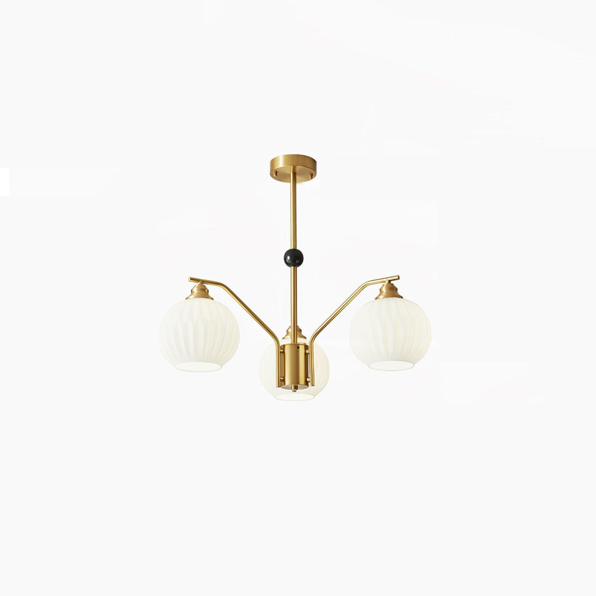 Nytheos Luxurious Brass Chandelier