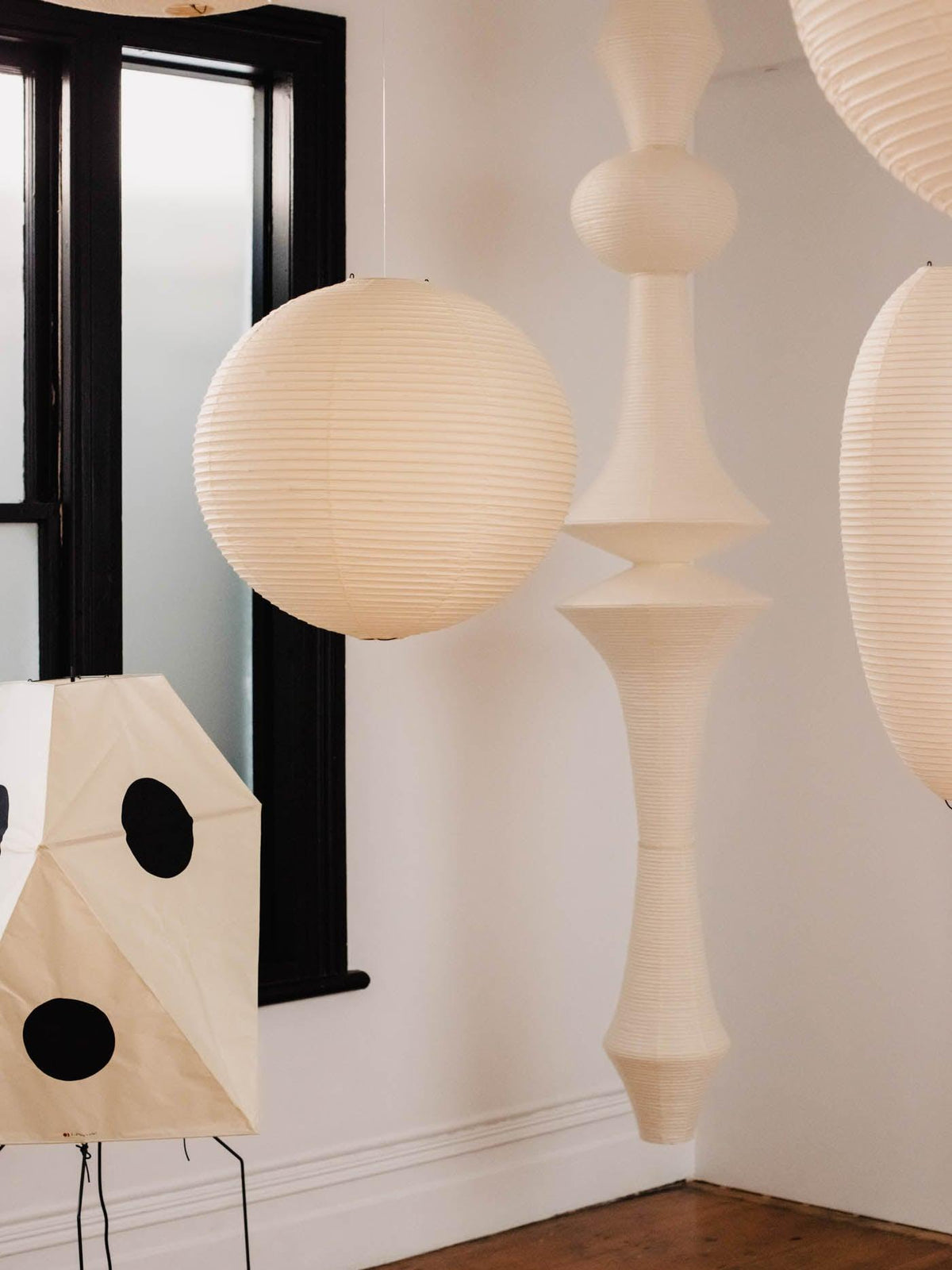 Isalo Washi Paper E Pendant Light