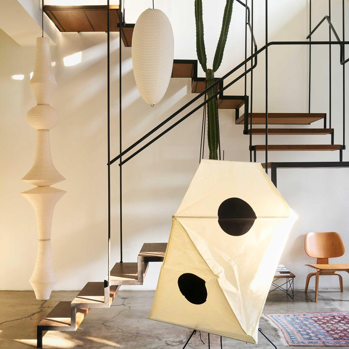 Isalo Washi Paper E Pendant Light
