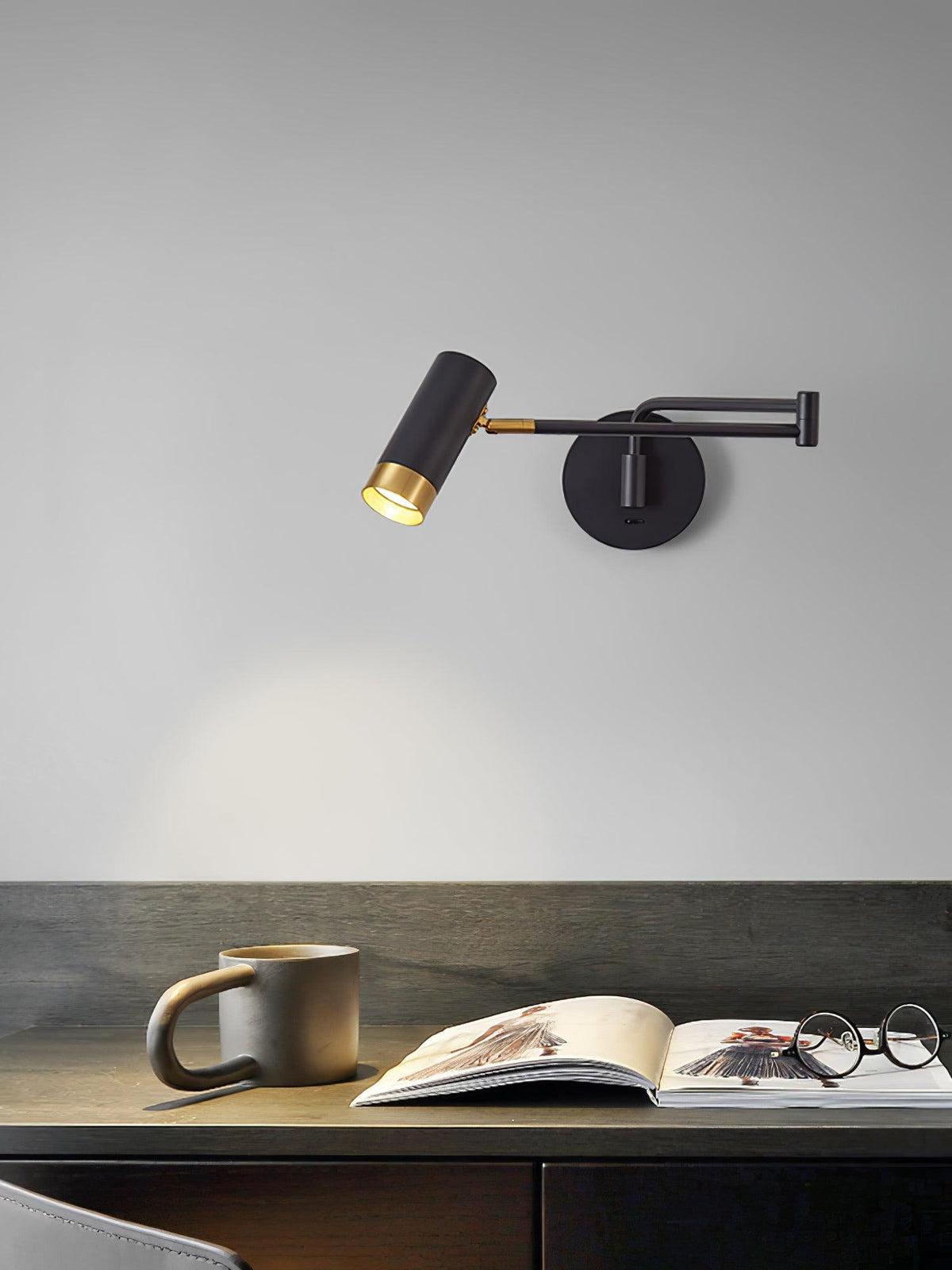 Norarina Premium Elegance Arm Wall Lamp