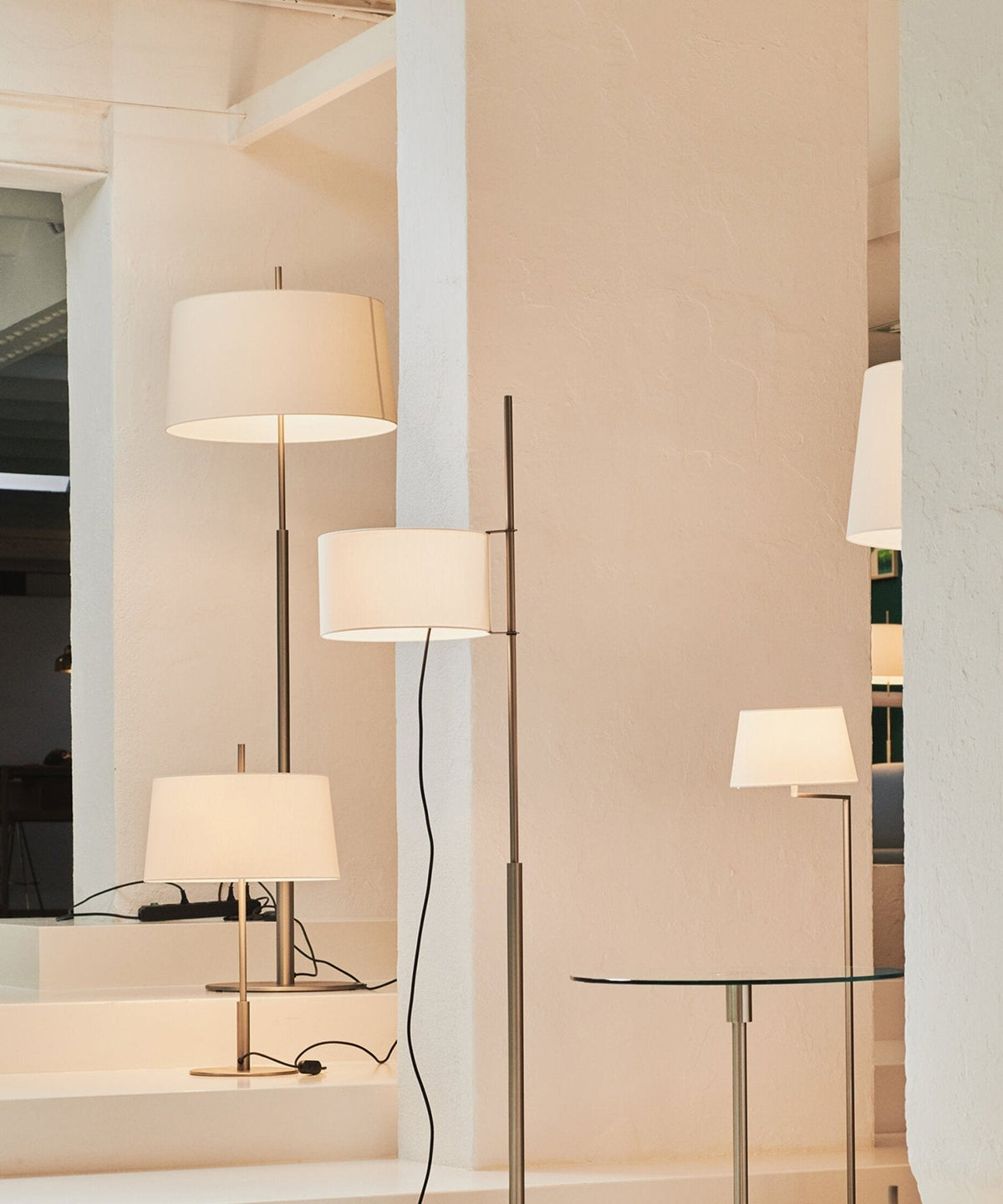 Silasn Minimalist Table Lamp
