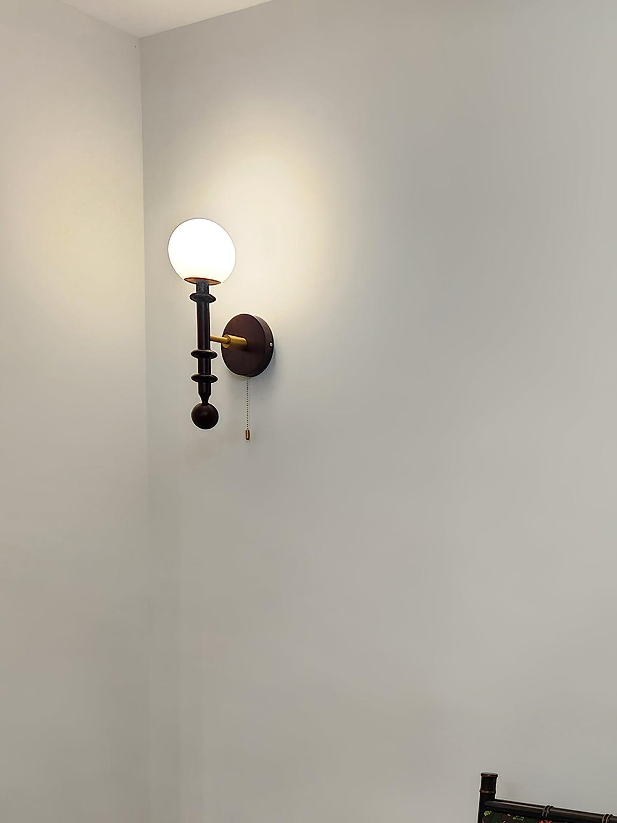 Elmiror Elegance Roman Column Glass Wood Wall Lamp